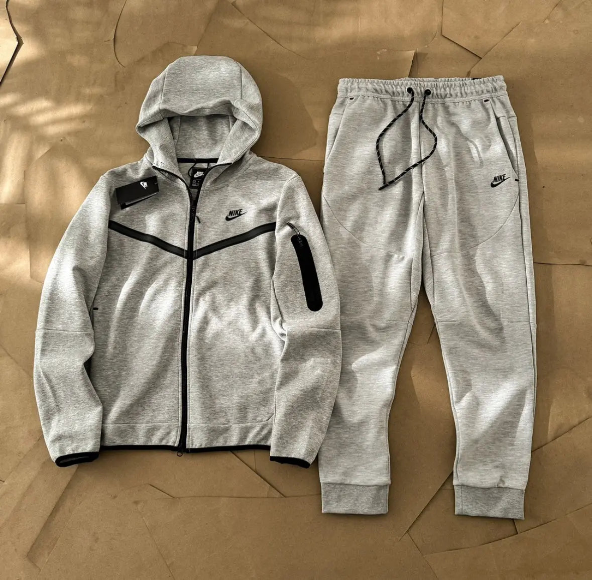 Nike techs My Store